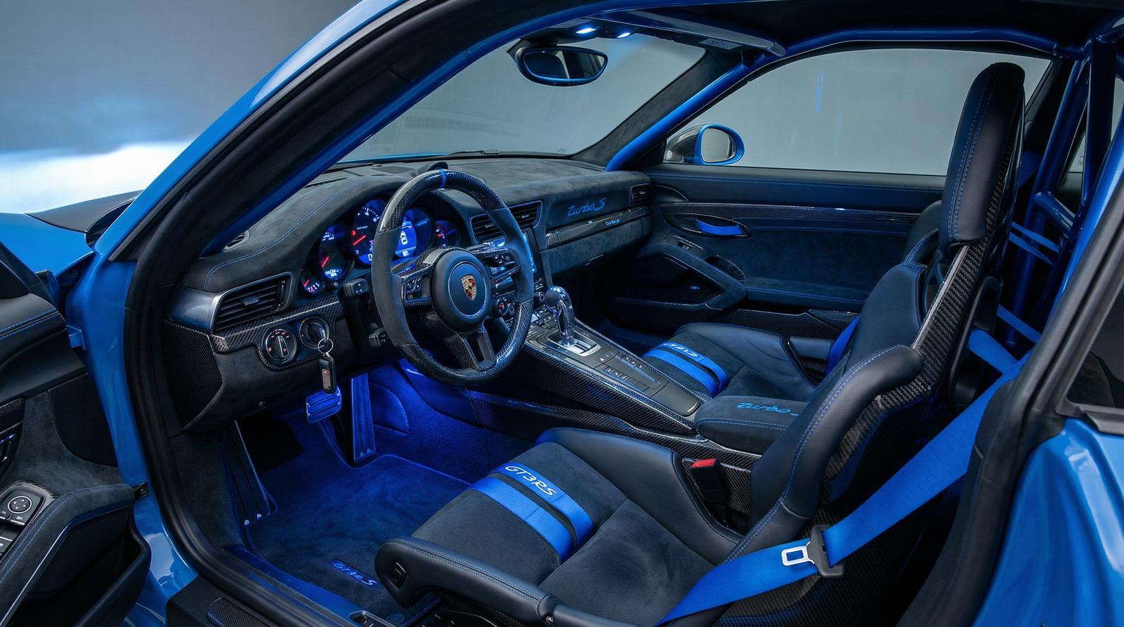 高清无码 - 保时捷911内饰改装视频教程详解